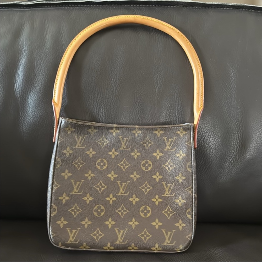 Tan and brown hardly worn LV. Purse